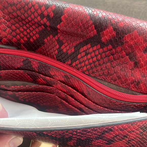 Handbag - Picture 5 of 6